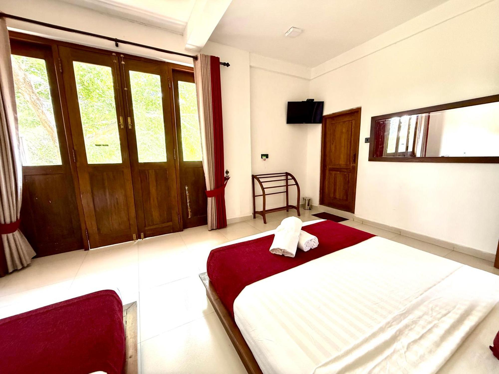Divine Villa Anuradhapura Bagian luar foto